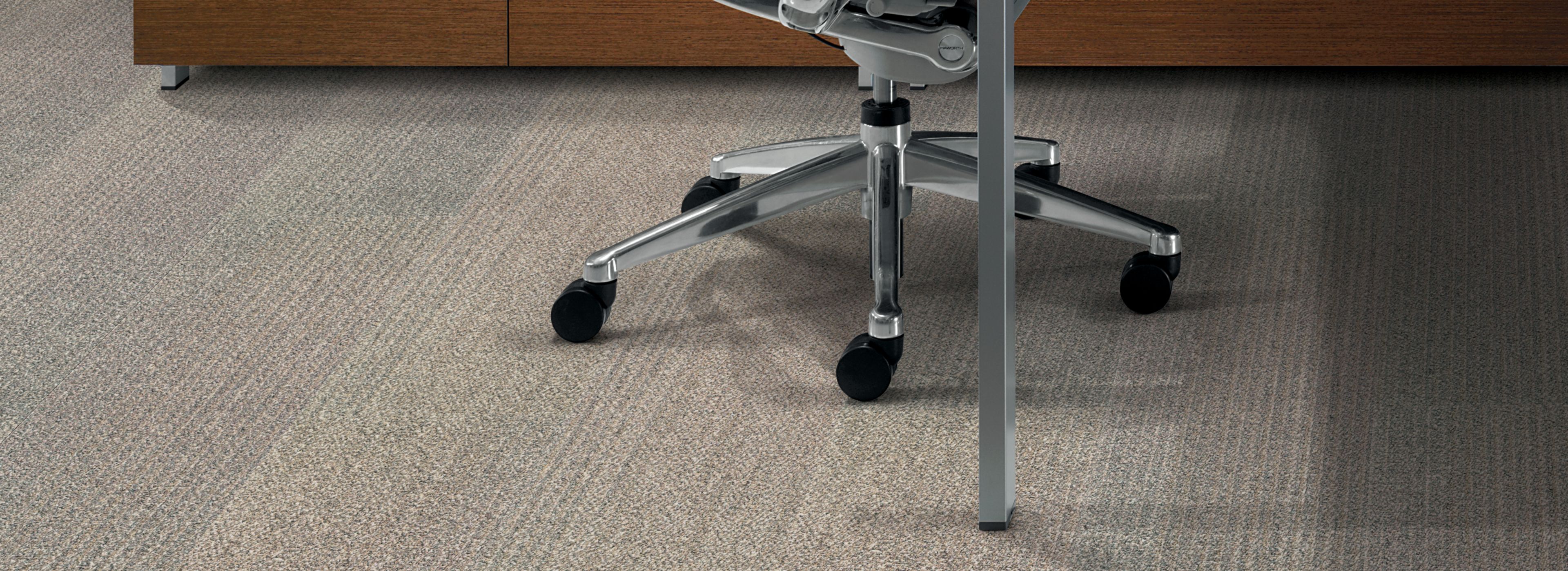 Interface Harmonize plank carpet tile in open office image number 1